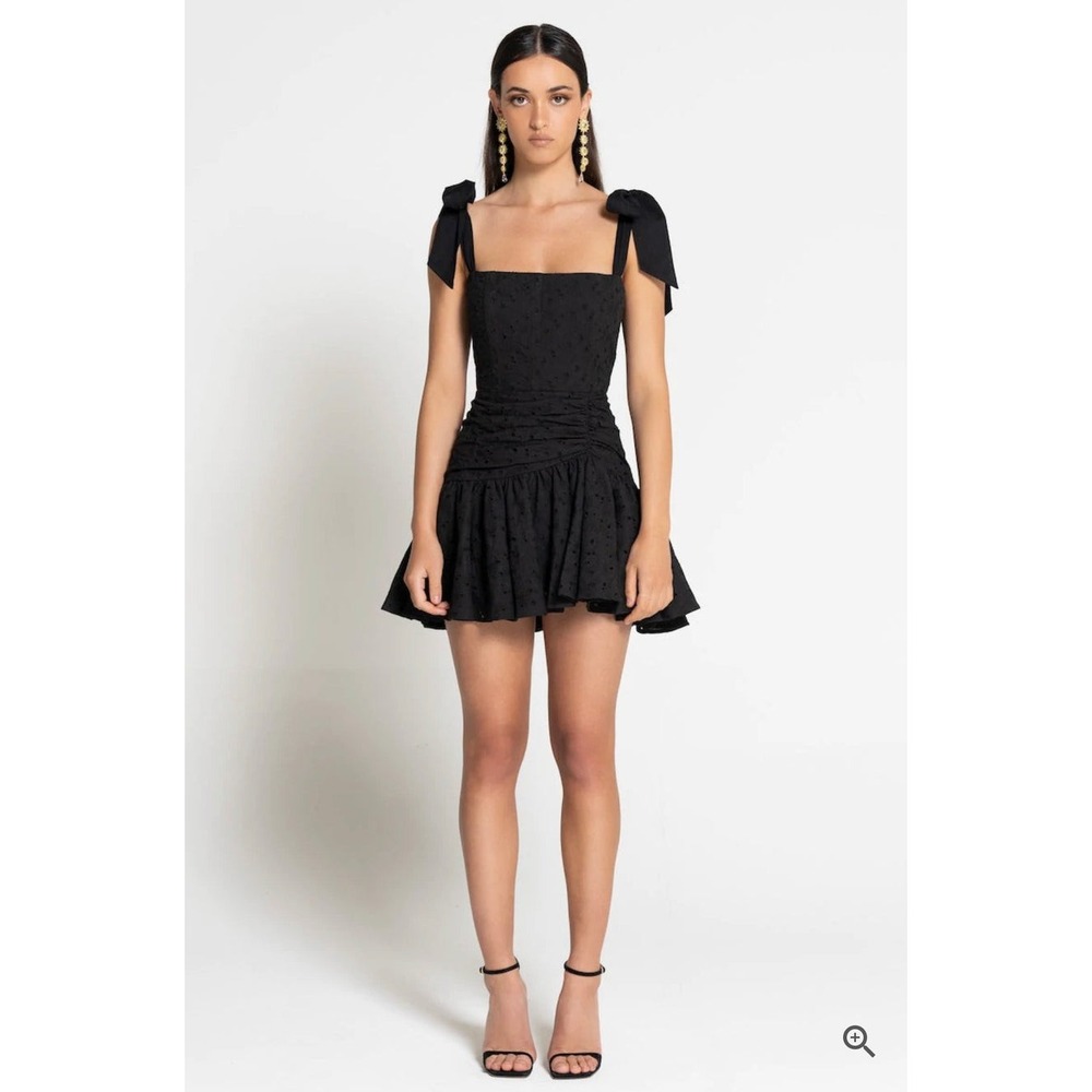 NWT Sofia the Label Women's Black Daisy Lace Mini Dress Size 8